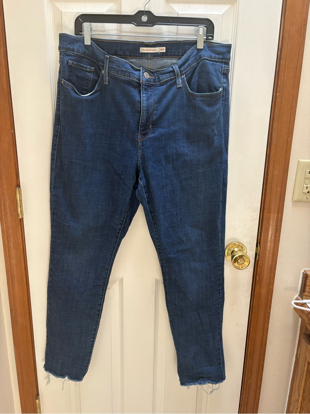 Levi's Women's Straight Leg Jeans in Dark Blue